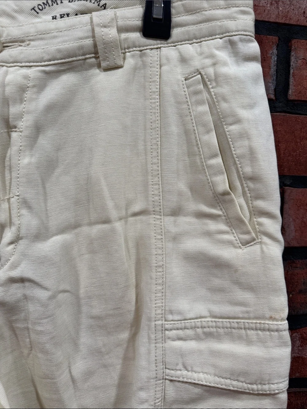 Tommy Bahama Men's Ivory Cargo Shorts